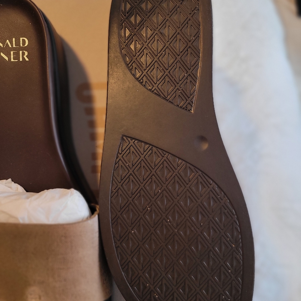 Donald Pliner Fiji Suede Slide Sandal (Women) - Picture 4 of 4